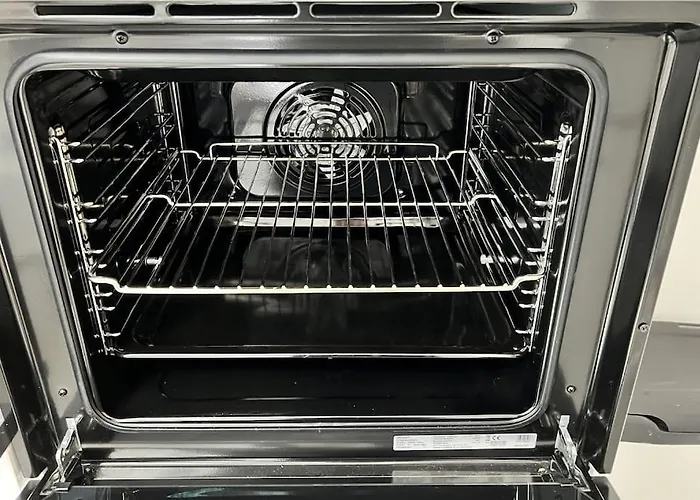 Neue Fuer 5 Kueche Terrasse דירה *