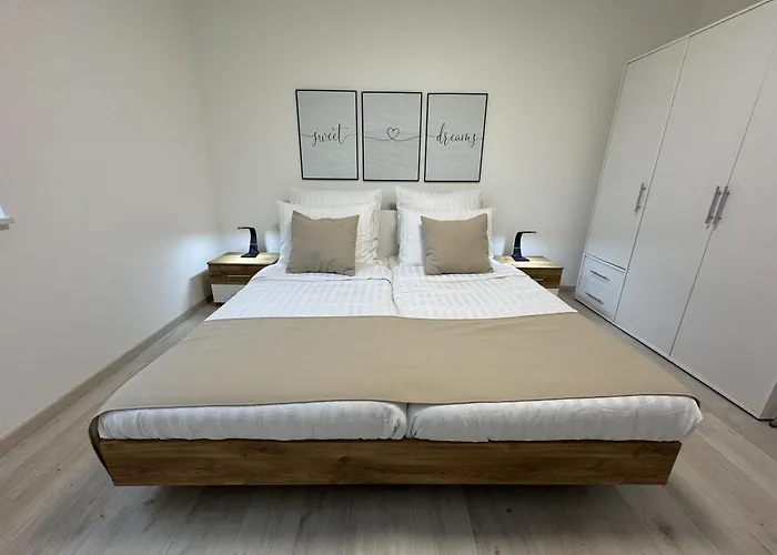 Neue Fuer 5 Kueche Terrasse *